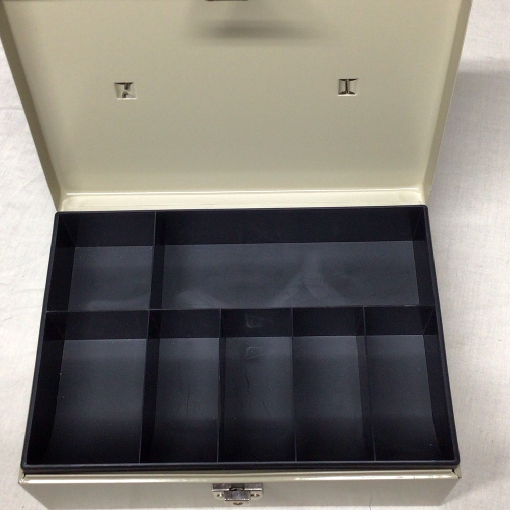 Beige Metal Cash Box with Black Removable Coin Tray